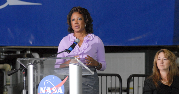 Jennifer announces Boeing CST jobs expansion at Kennedy Space Center